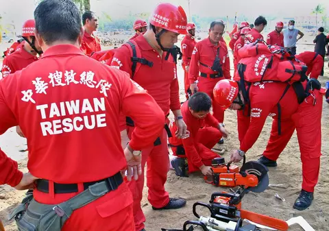 Pericol de tsunami în Japonia