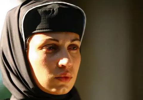 Îşi vede visul cu ochii: Nicoleta Luciu se călugăreşte