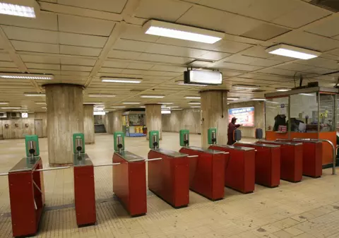 Metroul va circula până la 1.00, după concertul Madonnei