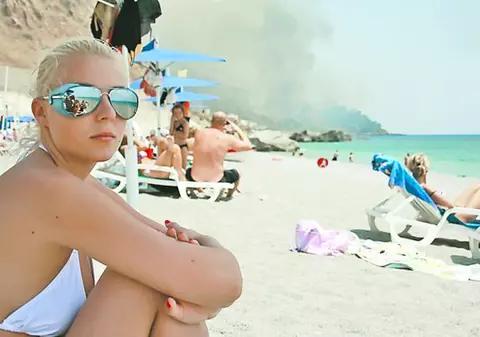 Alina Plugaru s-a bronzat în Sicilia