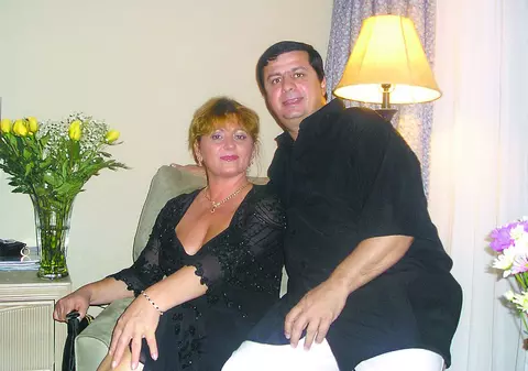 Emilia, soţia fostului deputat Raj Tunaru:«Nu cred până nu-l văd acasă!»