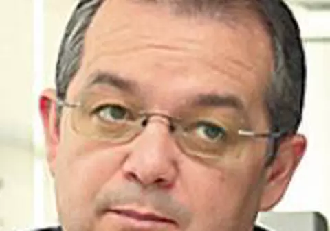 Premierul Emil Boc vrea să modifice Codul Muncii