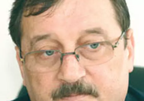 Liberalii vor să-l ancheteze pe Mircea Băsescu