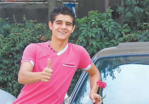 Cum o cucereşti, dacă ea nu te bagă în seamă?