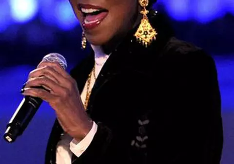 Natalie Cole concertează la Bucureşti