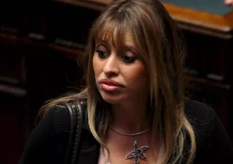 Alessandra Mussolini îi dă în judecată pe producătorii filmului românesc ”Francesca”