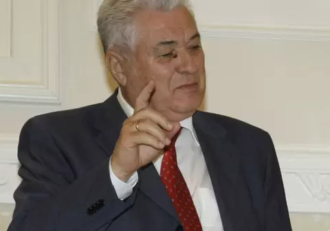 Voronin ar putea să-şi piardă funcţia din PCRM