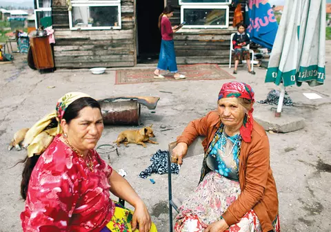 Țiganii nu vor să fie ştampilaţi: «Nu suntem vite!»