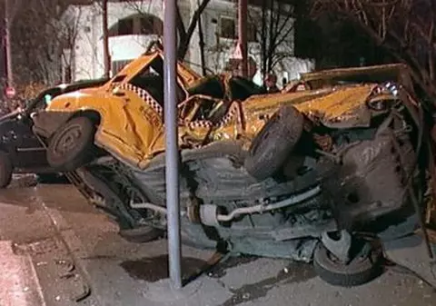 Un drum cu taxi-ul le-a băgat în spital