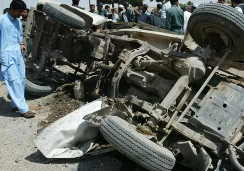 10 morţi la Kabul după explozia unei maşini capcană