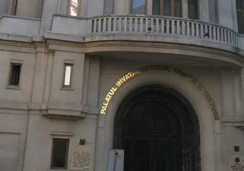 Deşi secţiile ID de la "Spiru" funcţionează ilegal, înscrierile continuă