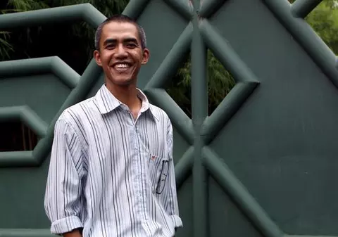 Job profitabil: sosia lui Obama