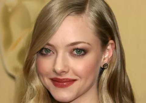 Amanda Seyfried:" Nu mi-a plăcut sărutul cu Megan Fox"