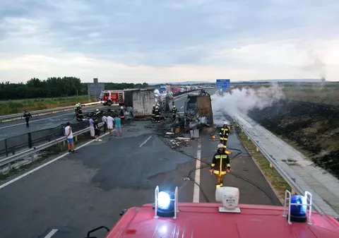 8 răniţi, într-un accident între un microbuz românesc şi un autoturism în Ungaria