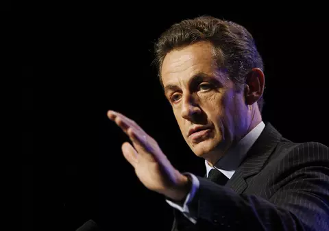 Sarkozy, scrisoarea şi glonţul
