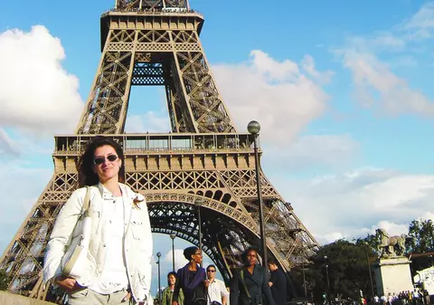 Iuliana Tudor şi-a dus tatăl la Paris