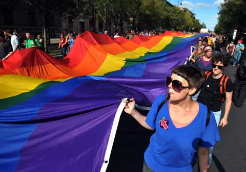 Paradă gay la Cluj Napoca pe 1 iulie. Marșul a fost autorizat de autorități