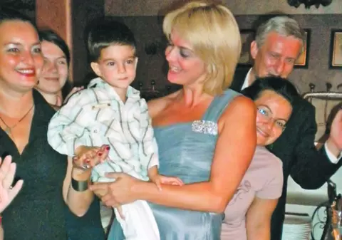 Iuliana Marciuc şi-a serbat ziua fără grec, dar şi fără Enache