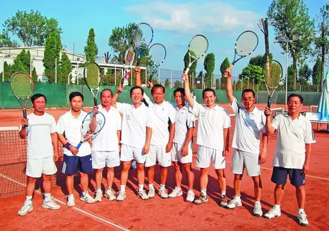Ne cuceresc vietnamezii!