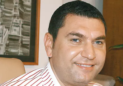 Borcea acuză: «Mercenarilor!»
