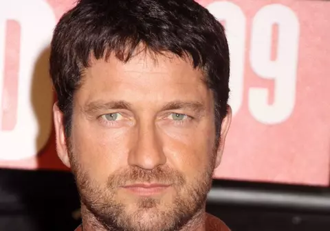 Femeile îşi doresc copii cu actorul Gerard Butler
