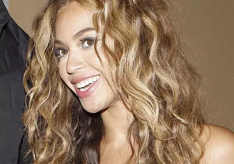 Beyonce ar putea avea o soră vitregă