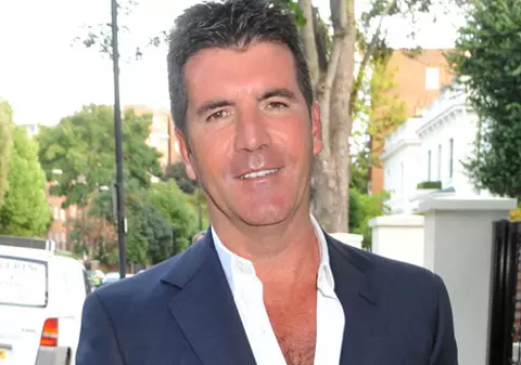 Simon Cowell a primit 179 de oglinzi cu ocazia împlinirii a 50 de ani