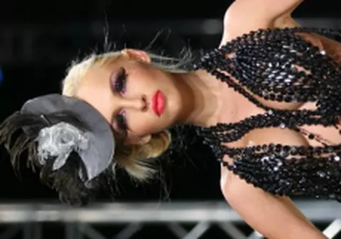 Cum de arată Andreea Spătaru aşa de bine?