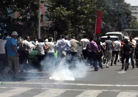 Un iranian a fost condamnat la moarte pentru că a protestat
