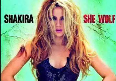 Shakira cânta ca o capră