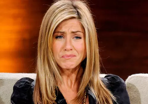 Jennifer Aniston plânge când câinele ei suferă