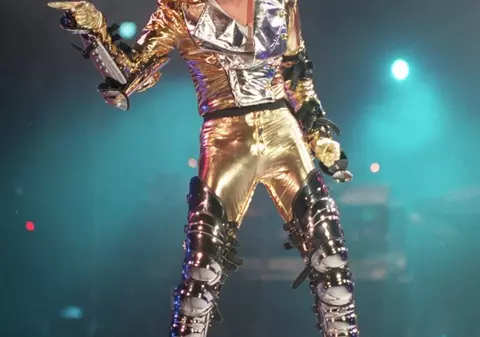 Michael Jackson a lansat noua melodie "This is it" / Audio