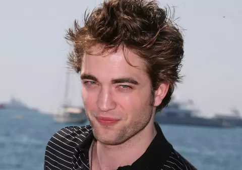 Robert Pattinson: "Nu sunt în stare să ies cu o fată!"
