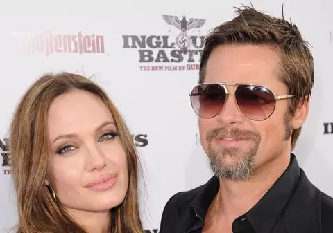 Încă doi copii pentru Angelina Jolie şi Brad Pitt?