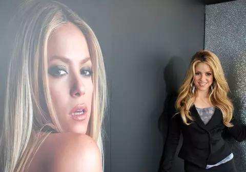 Shakira se deghizează în bărbat, pentru a merge la facultate