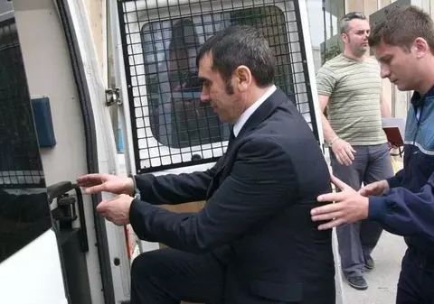 Penescu, Făcăleaţă şi Constantin rămân în arest