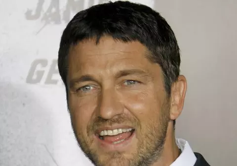 Gerard Butler e la dietă: are voie doar apă plată cu lămâie