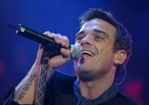 Robbie Williams, din nou în Guinness Book  