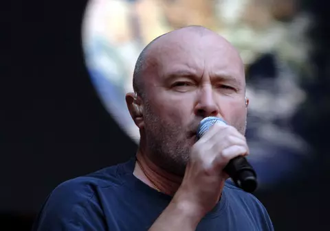 Phil Collins ar putea paraliza