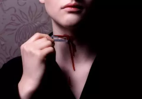 Glumă proastă: un adolescent s-a ”sinucis” pe Internet