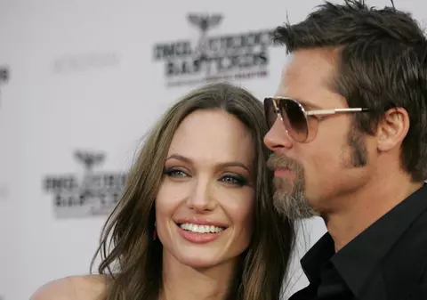 Angelina şi Brad, personaje de carte