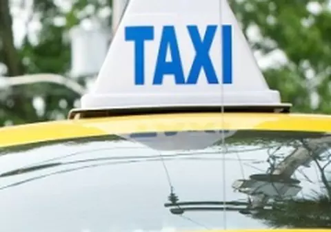 Bătrân mort într-un taxi, în Piteşti
