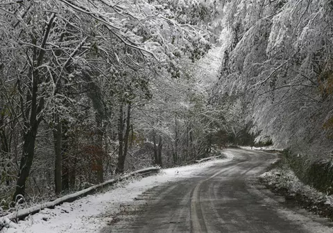 Trafic blocat pe Transfăgărăşan, din cauza zăpezii