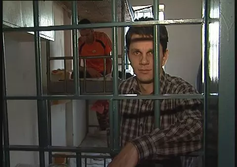 "La puşcărie nu dai o palmă. Dai să cadă sau nu!"