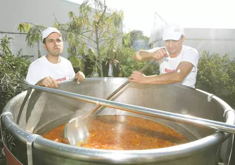 Iată ciorba de 1.000 de litri