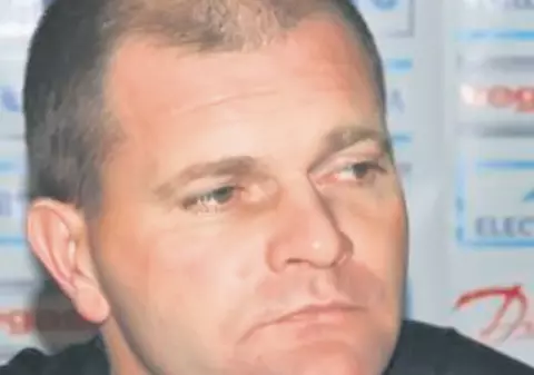 Le-a băgat mortul în casă