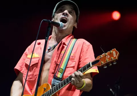 Plăteşti despăgubiri de 90.000 de euro dacă îl plagiezi pe Manu Chao
