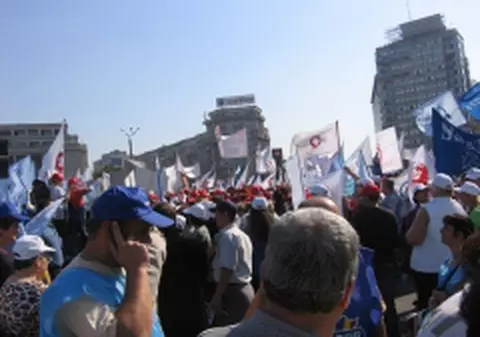 Numărul şomerilor va creşte cu 100.000 în următoarele două luni
