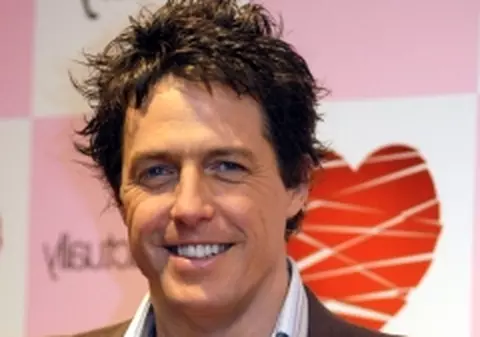 Hugh Grant: "Îmi vine să mă sinucid"