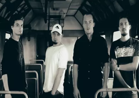 Godmode lanseaza ON în Suburbia